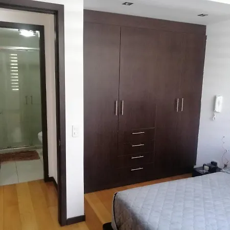 Suite amoblada en el sector del Quito moderno Exterior foto